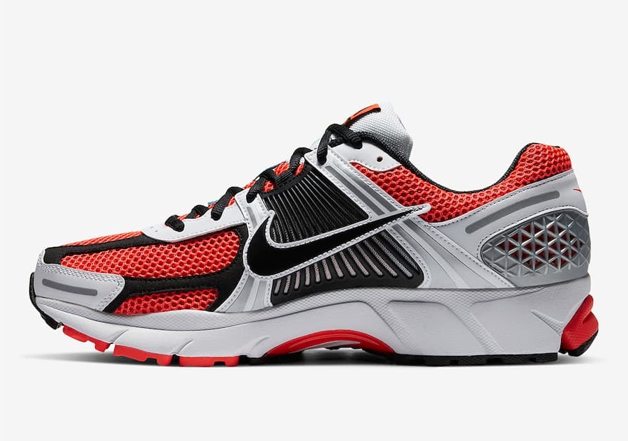 Nike Zoom Vomero 5 SE "Bright Crimson"