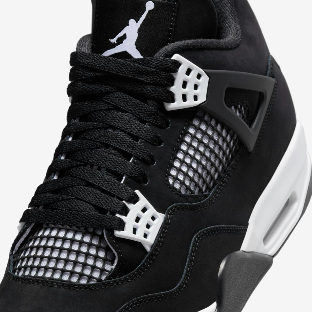 Air Jordan 4 Retro "White Thunder"