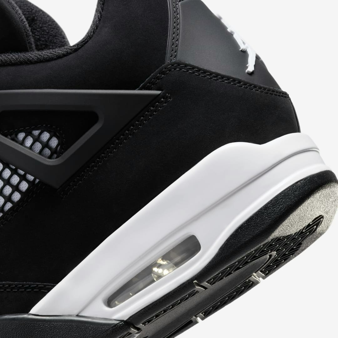 Air Jordan 4 Retro "White Thunder"