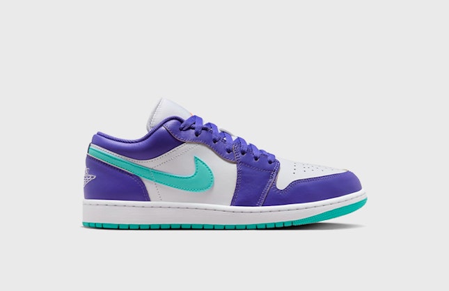 Air Jordan 1 Low SE "Hornets"