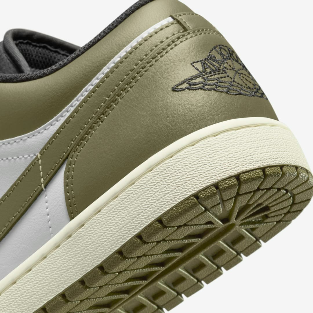 Air Jordan 1 Low "Medium Olive"