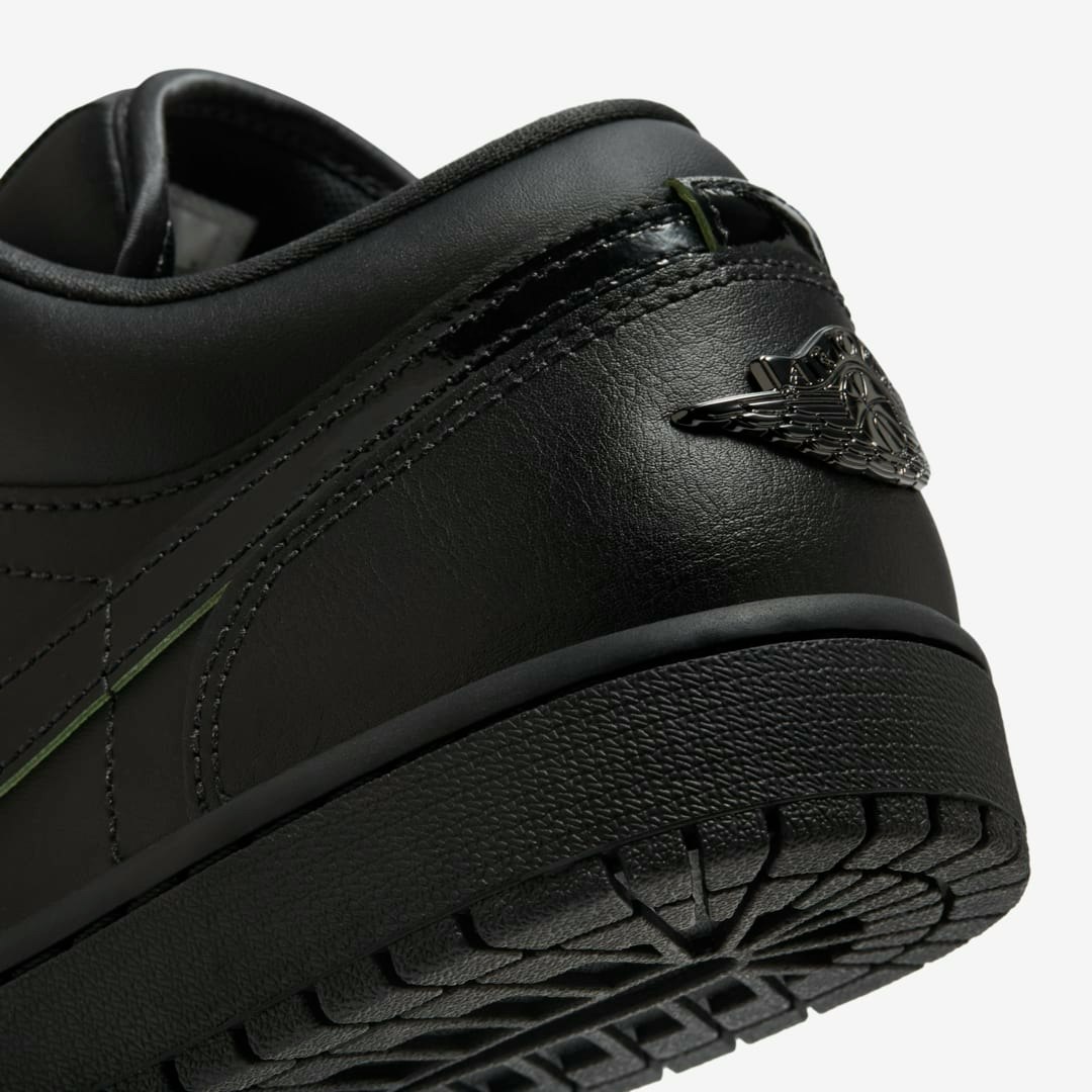 Air Jordan 1 Low "Black Cat"
