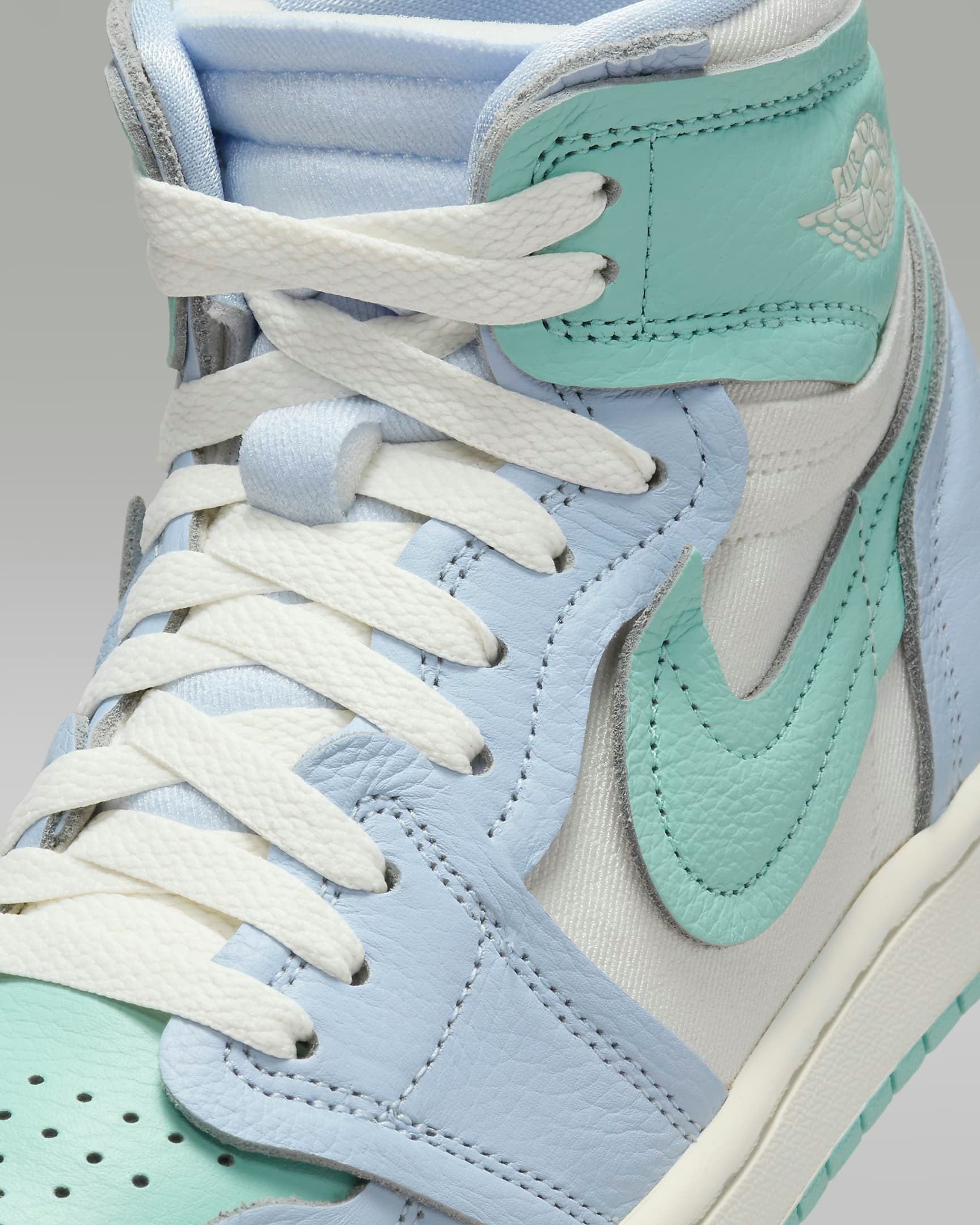Air Jordan 1 MM High "Hydrogen Blue"