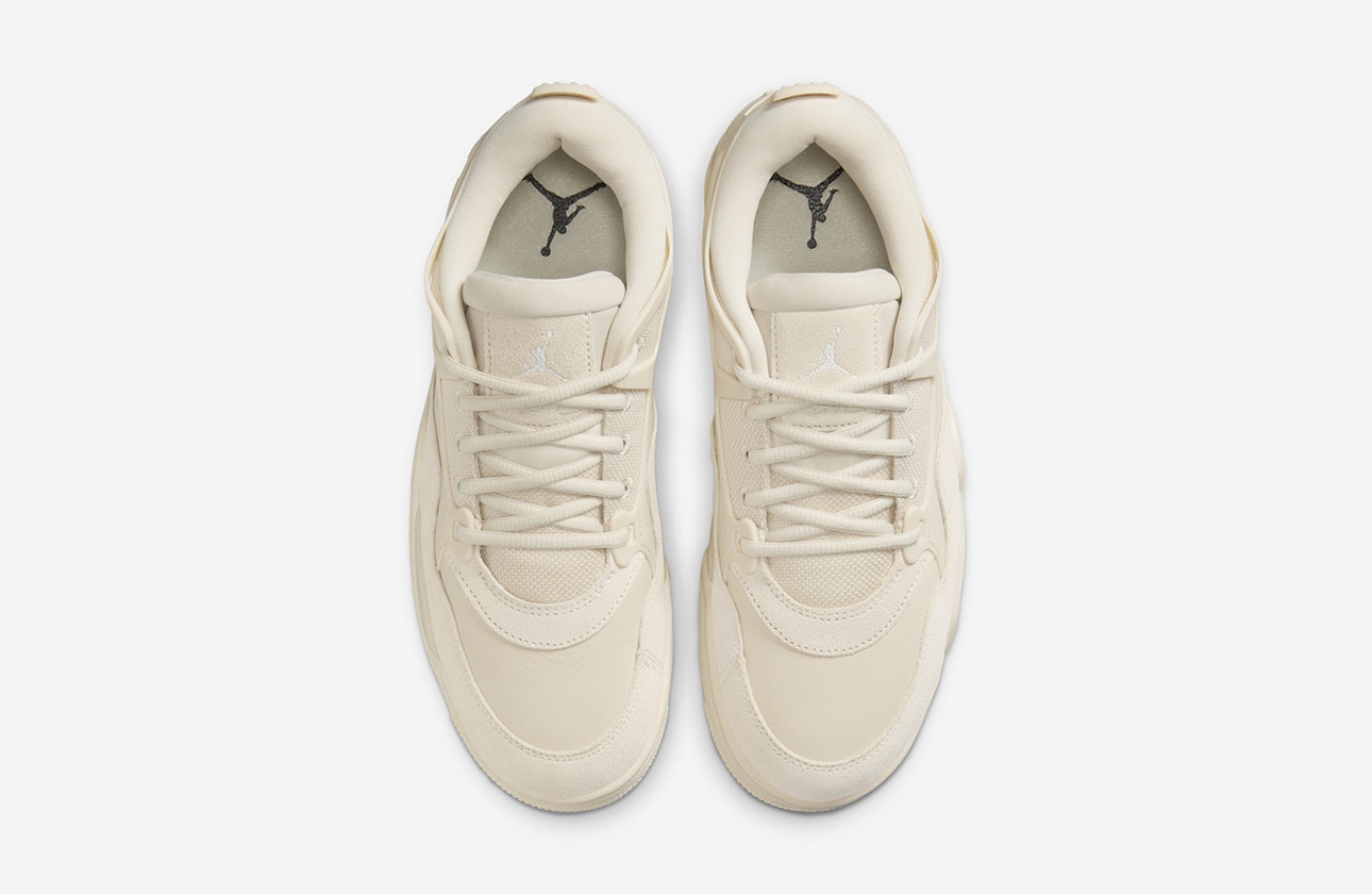 Air Jordan 4 RM "Legend Light Brown"