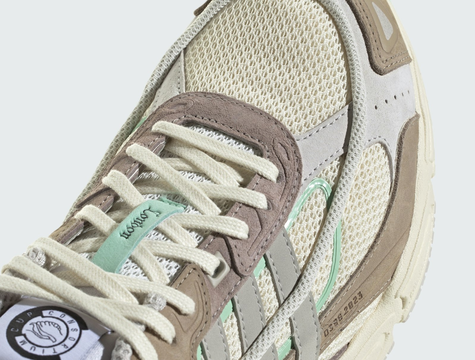 Offspring x adidas Response Ozweego "Pantone"