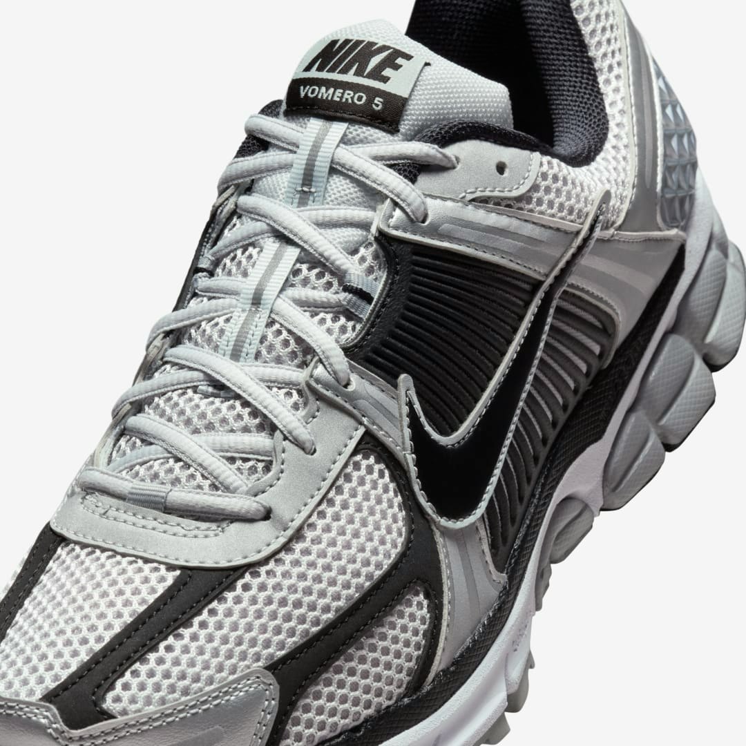 Nike Zoom Vomero 5 "Black Silver"
