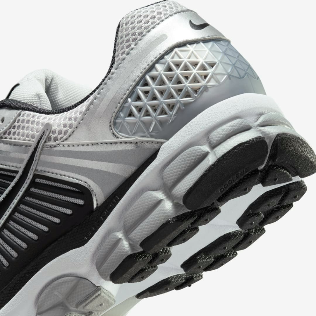 Nike Zoom Vomero 5 "Black Silver"