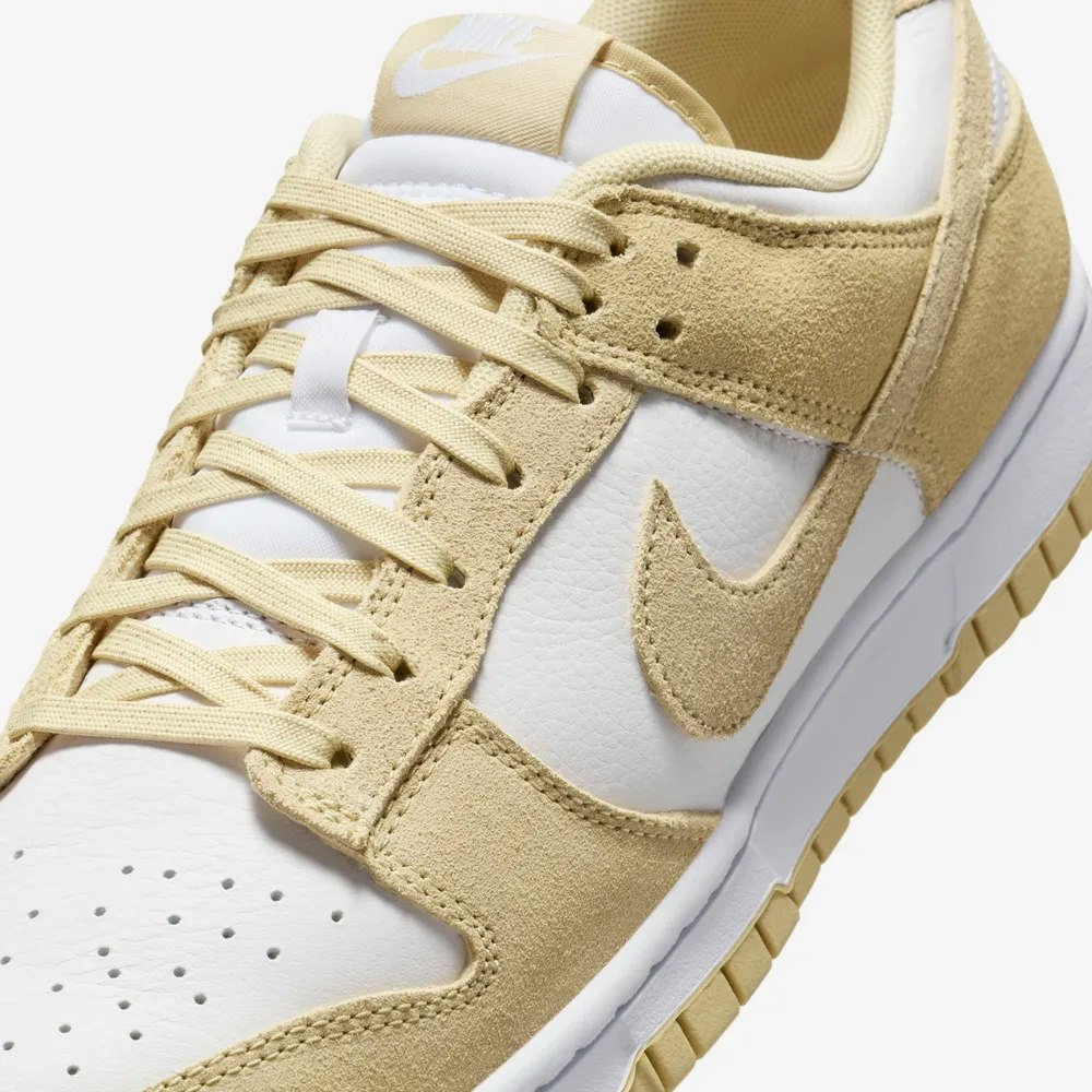 Nike Dunk Low "Team Gold"