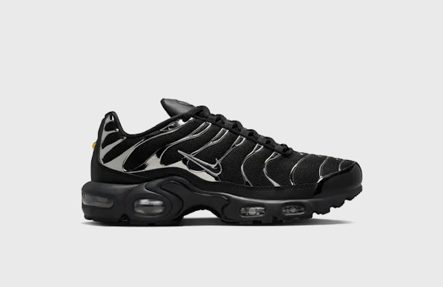 Nike Air Max Plus SE "Black Metallic"