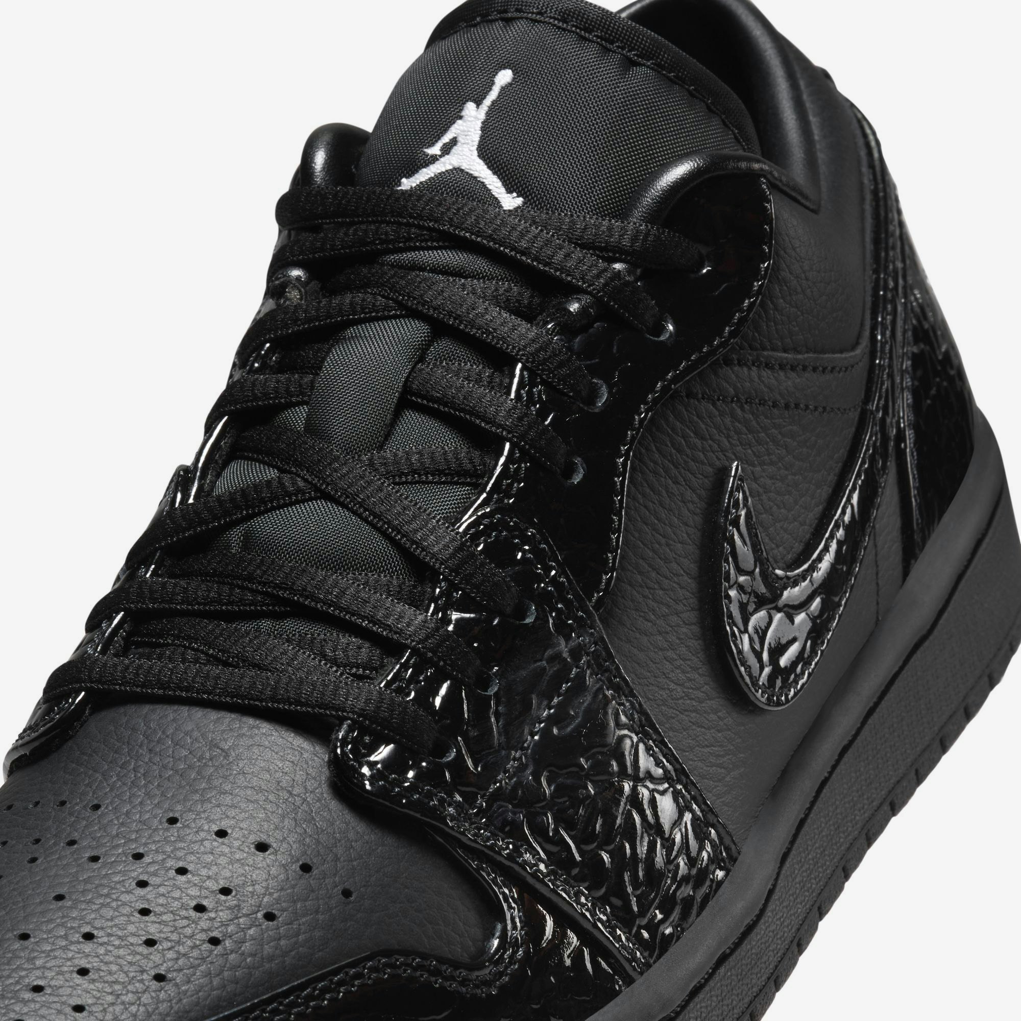Air Jordan 1 Low SE "Patent Elephant Black"
