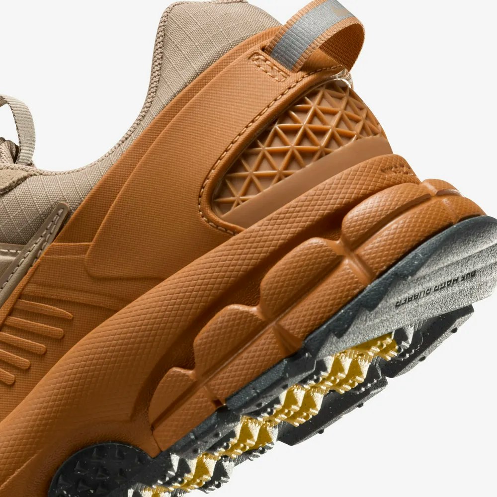 Nike Zoom Vomero 5 Roam "Flax"