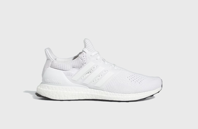 adidas Ultra Boost 1.0 "Triple White" adidas Ultra Boost 1.0 "Triple White"