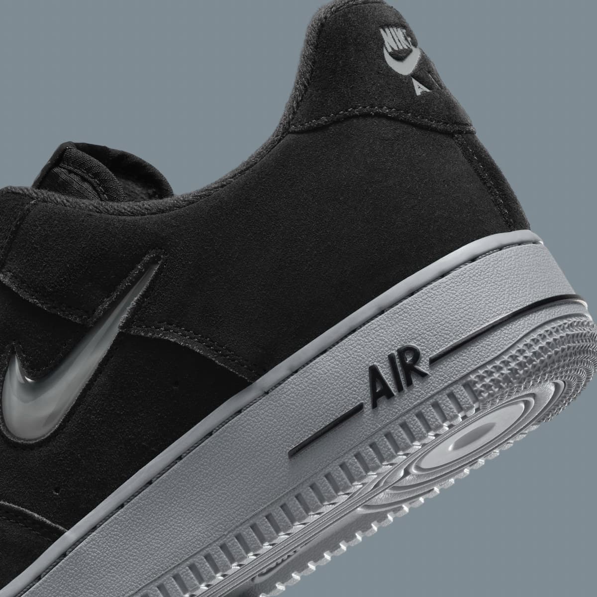 Nike Air Force 1 Low Jewel Black Suede kaufen HQ3827 002 HEAT MVMNT