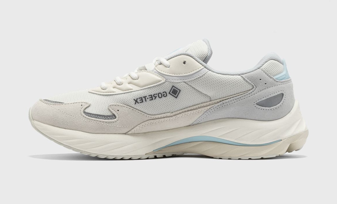 BSTN x Mizuno Wave Rider GTX "Harbor Mist"