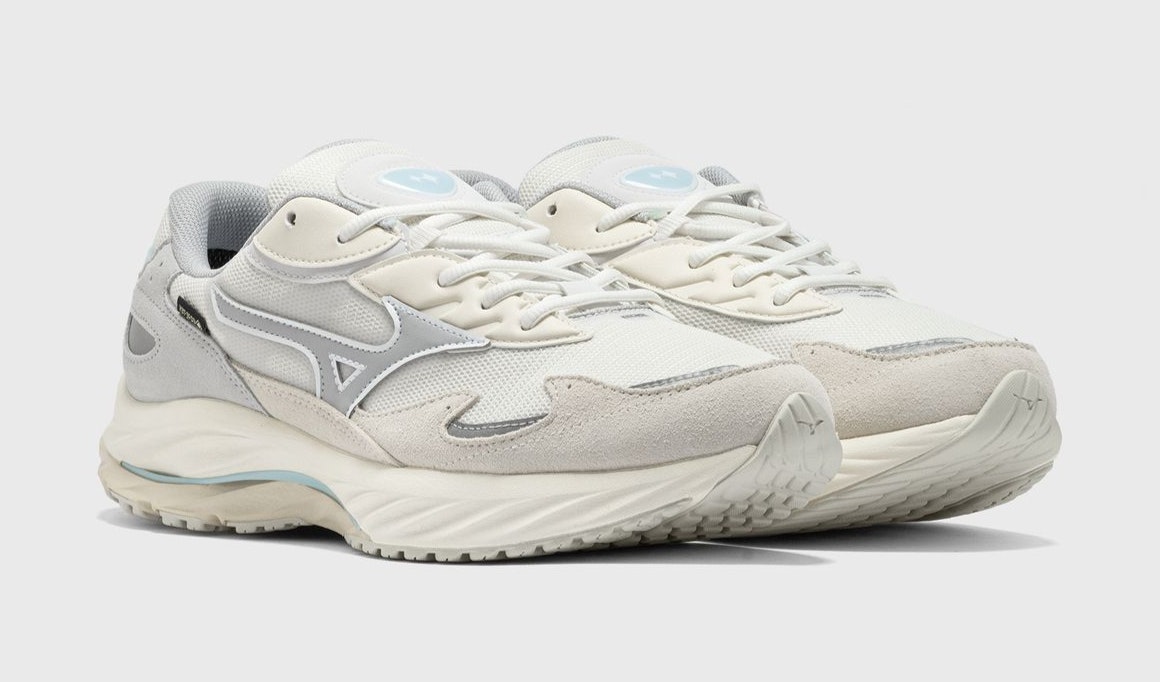 BSTN x Mizuno Wave Rider GTX "Harbor Mist"