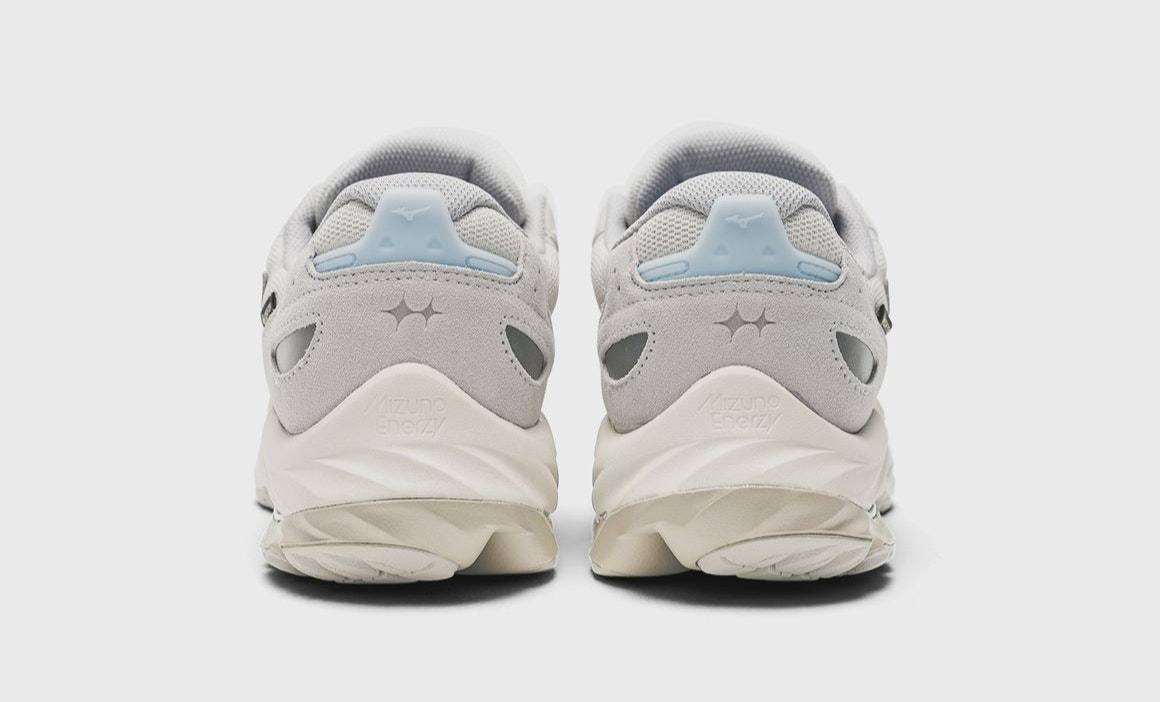 BSTN x Mizuno Wave Rider GTX "Harbor Mist"