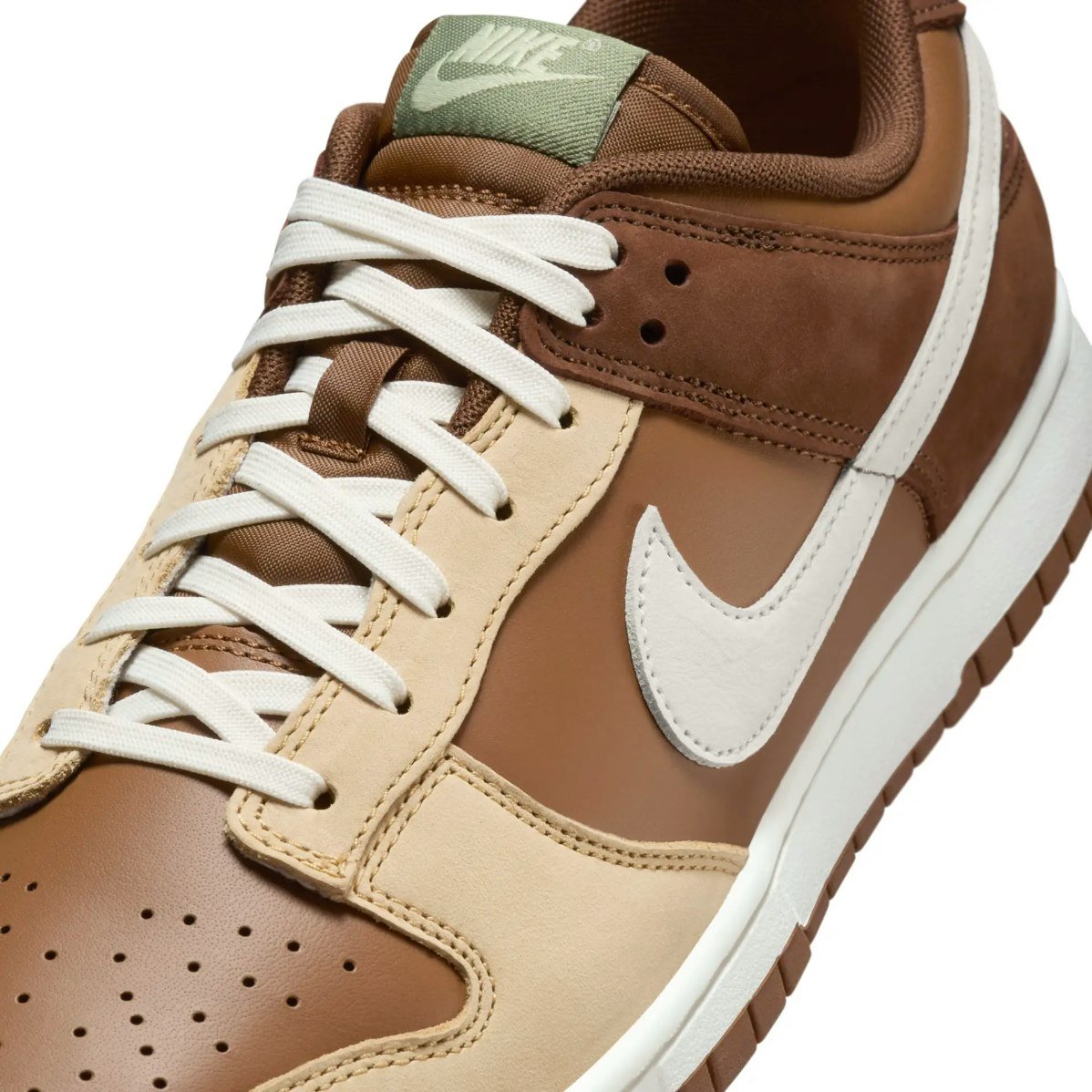 Nike Dunk Low "Brownscale"