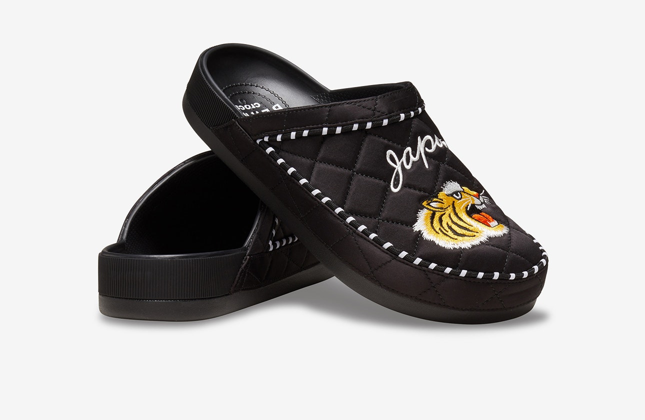 BEAMS x Crocs Dylan Clog "Black"