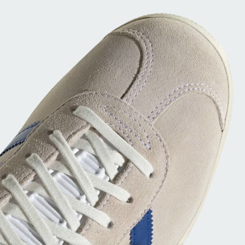 Manchester United x adidas Gazelle "Royal Blue"