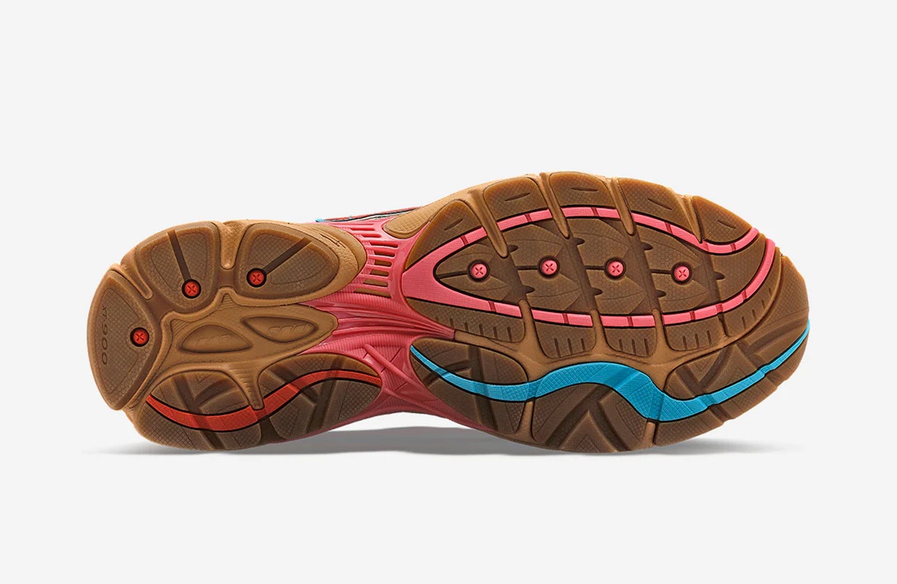 Jae Tips x Saucony ProGrid Omni 9 "To Do List" (Tan)