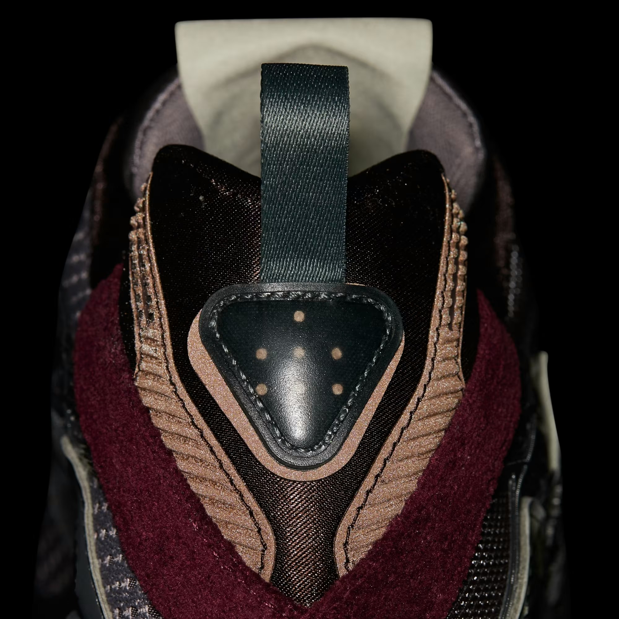Song for the Mute x adidas Adistar Cushion "Granite"