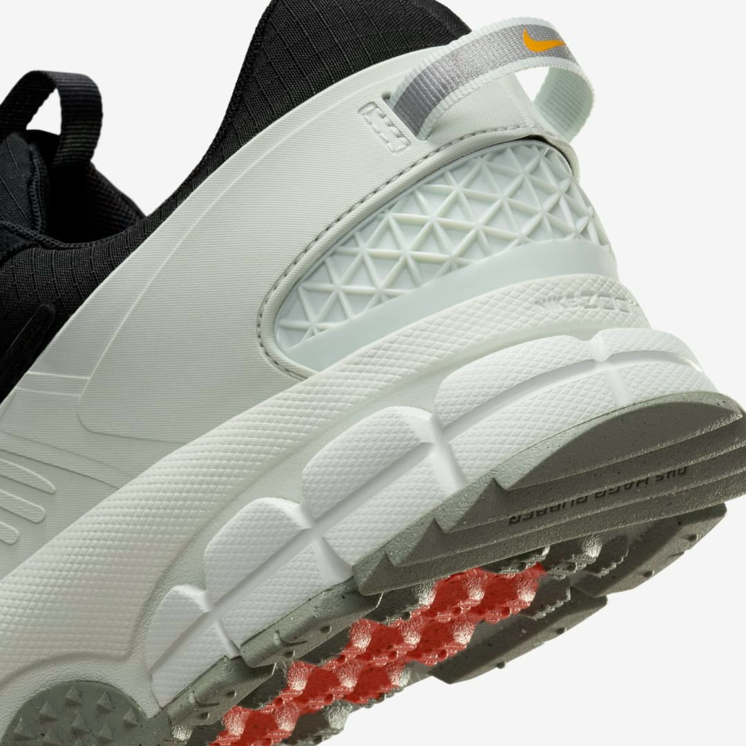 Nike Zoom Vomero 5 Roam "Light Silver"