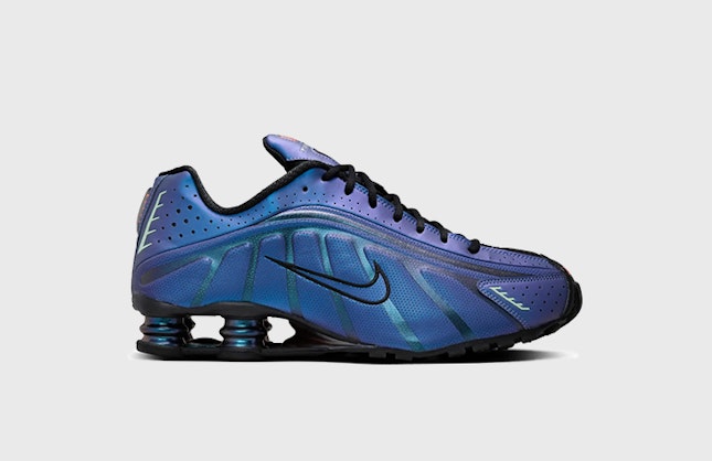 Nike Shox R4 "Iridescent"