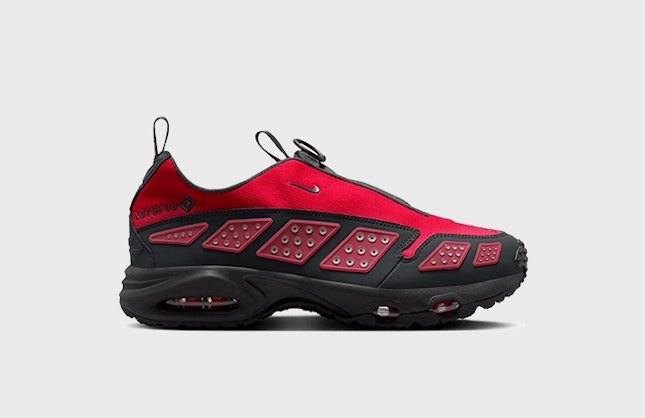 Nike Air Max Sunder Gore-Tex "Fire Red"