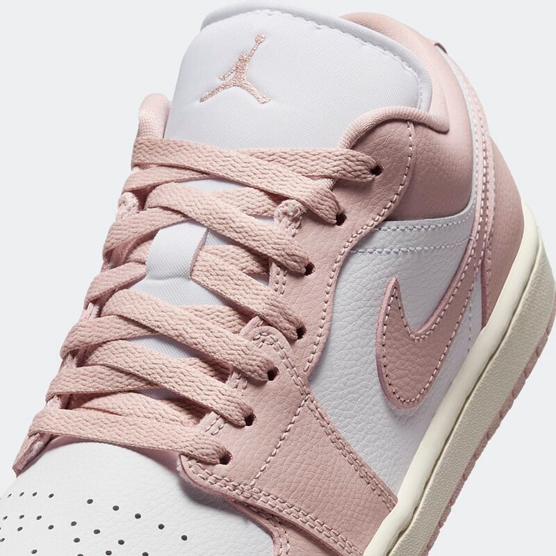Air Jordan 1 Low "Pink Oxford"