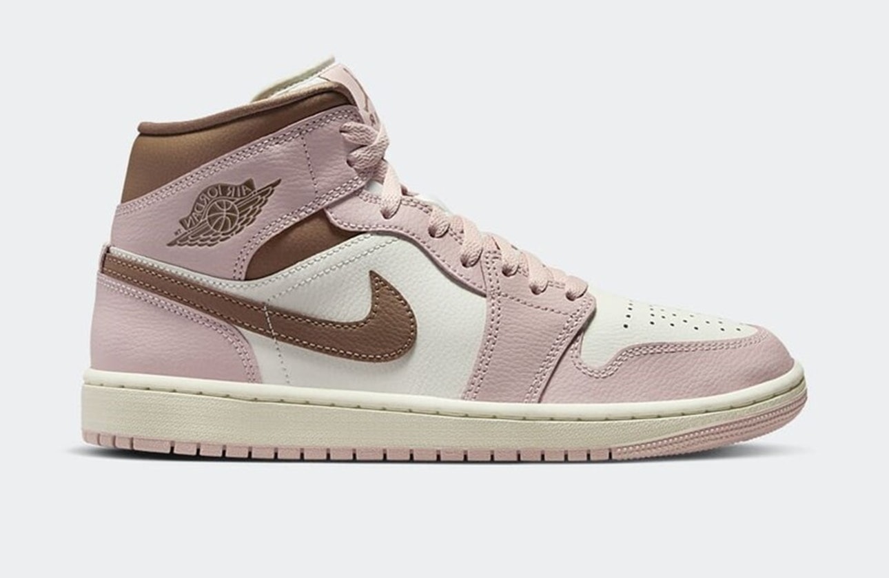 Air Jordan 1 Mid "Pink Oxford"