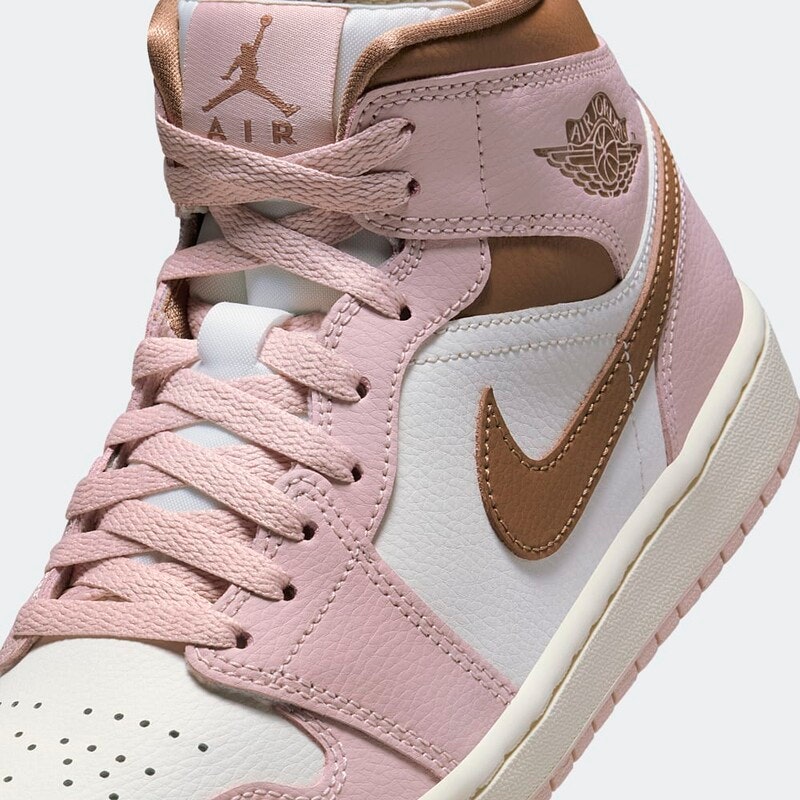Air Jordan 1 Mid "Pink Oxford"