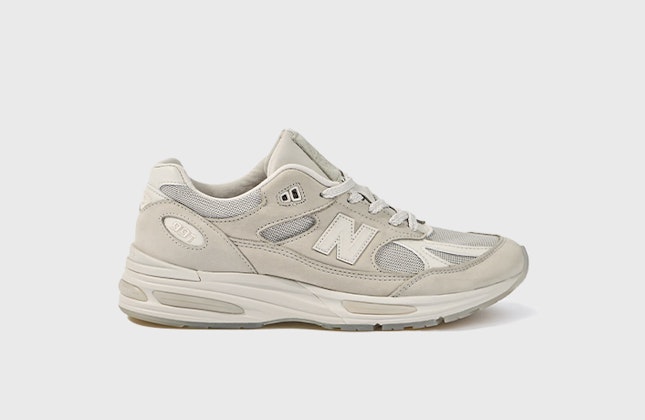 Stone Island x New Balance 991v2 "Ghost Pack" (Sand) Stone Island x New Balance 991v2 "Ghost Pack" (Sand)