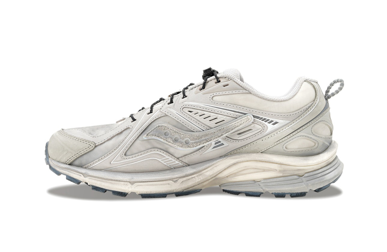 COSTS x Saucony Kinvara 4 RE "Space Grey"