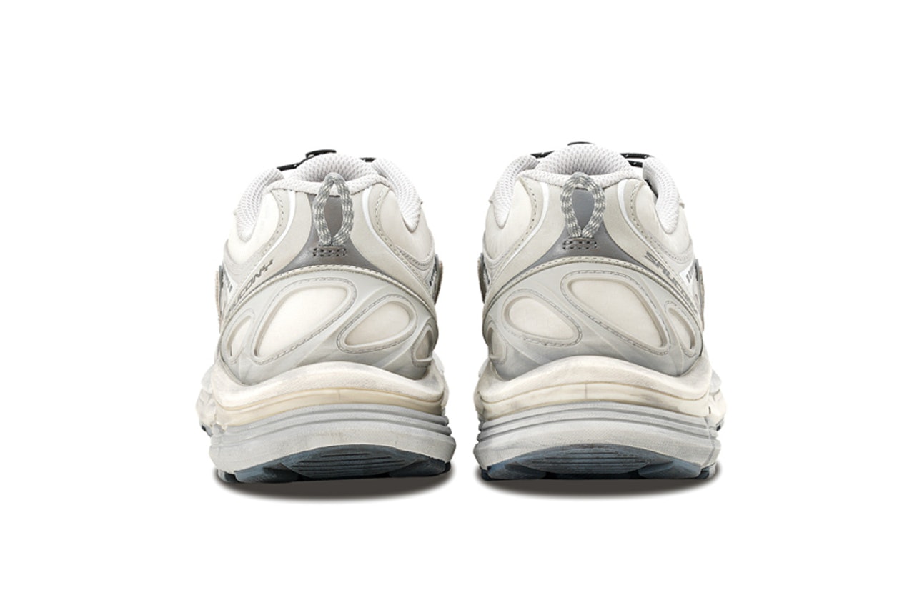 COSTS x Saucony Kinvara 4 RE "Space Grey"