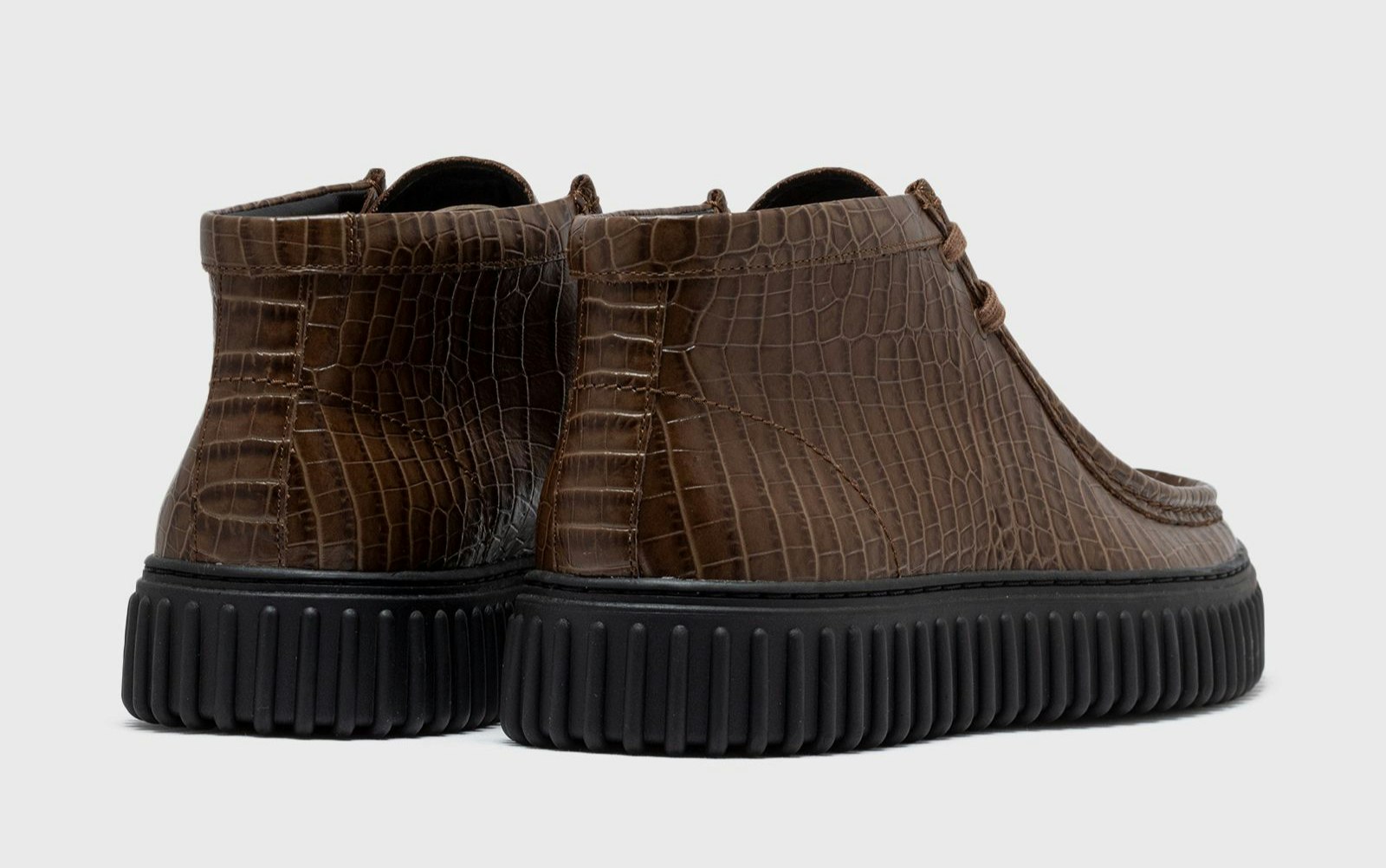 Martine Rose x Pleasures x Clarks Originals Cur Torhill Hi "Brown Croc Lea"