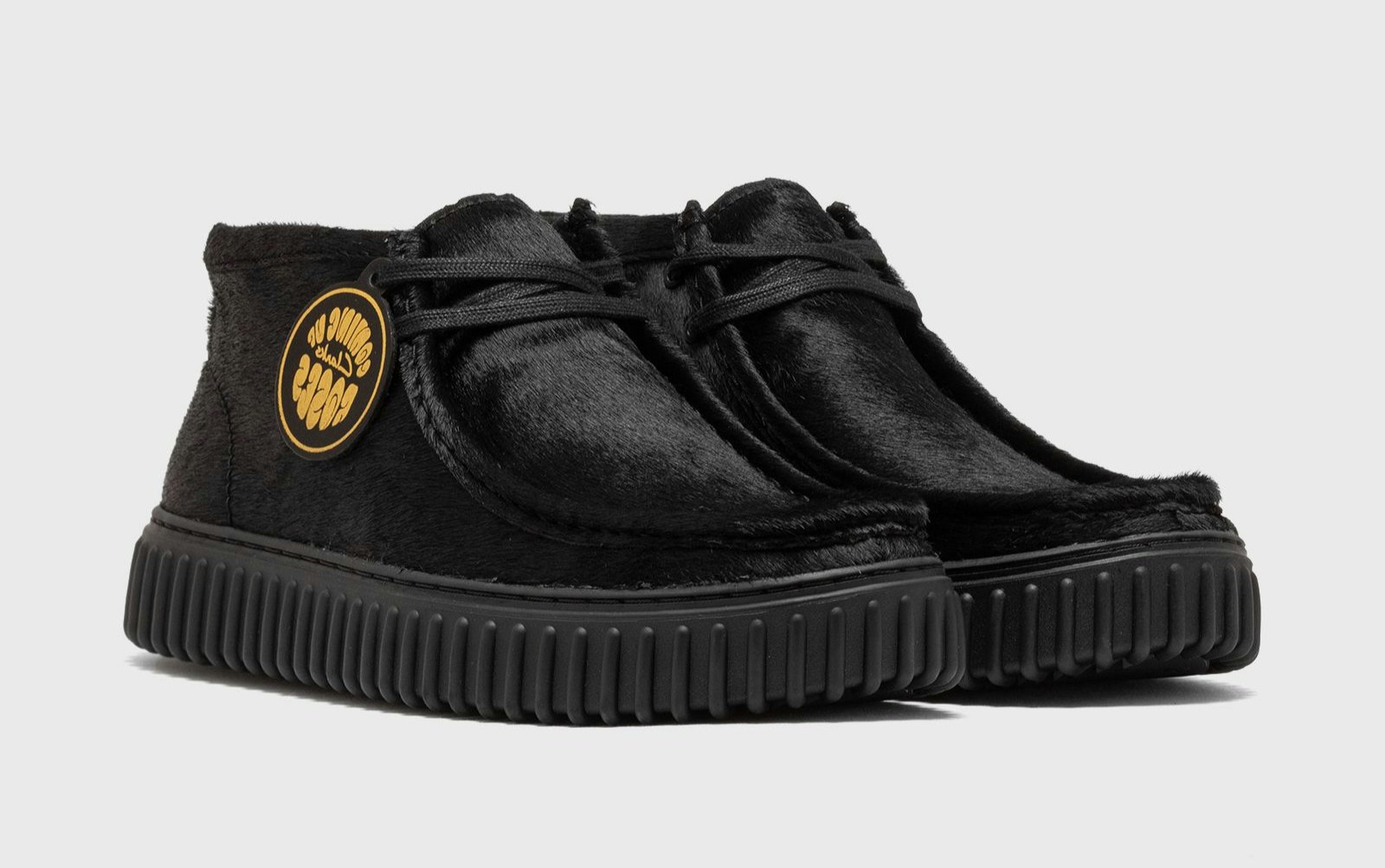 Martine Rose x Pleasures x Clarks Originals Cur Torhill Hi "Black Int Lea"