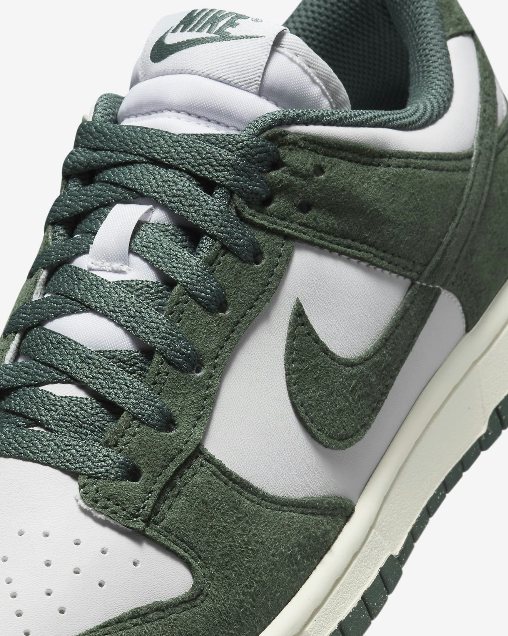 Nike Dunk Low "Next Nature" (Vintage Green)