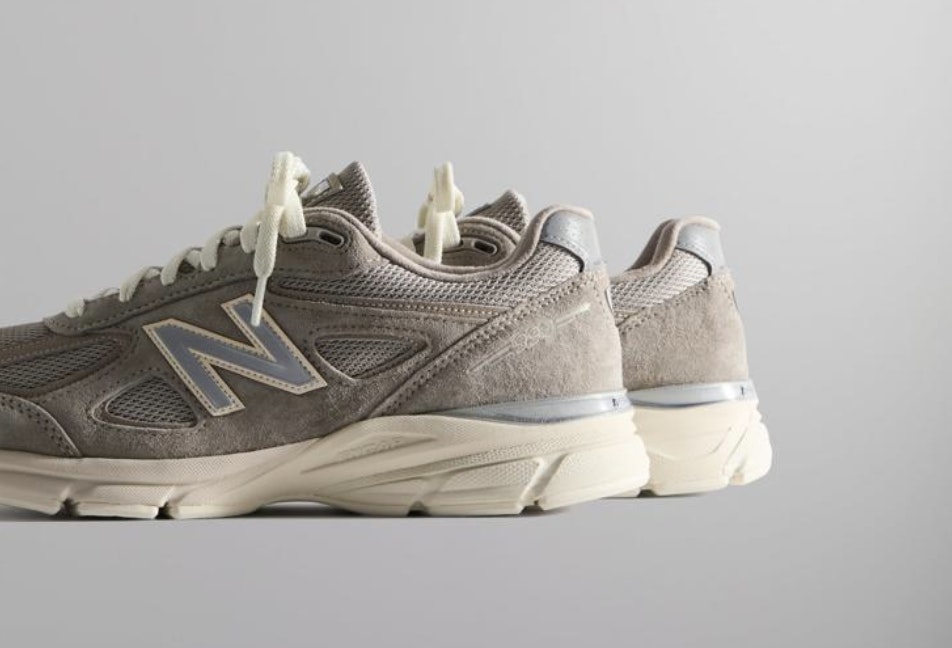 Kith x New Balance 990v4 "Moonrock"