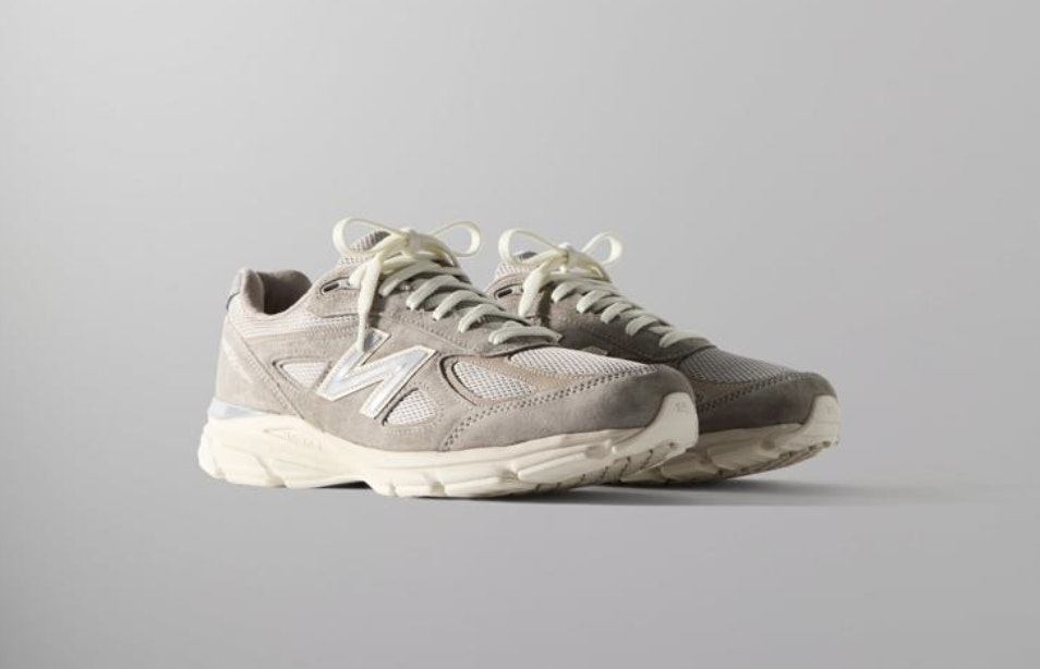 Kith x New Balance 990v4 "Moonrock"