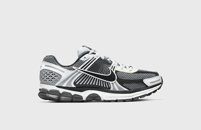 Nike Zoom Vomero 5 SE SP "Dark Grey" Nike Zoom Vomero 5 SE SP "Dark Grey"