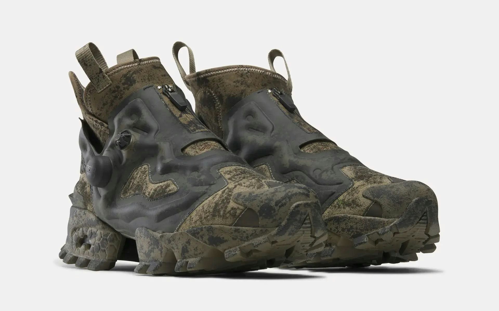 Universal Monsters x Reebok Instapump Fury 94 "Creature From the Black Lagoon"