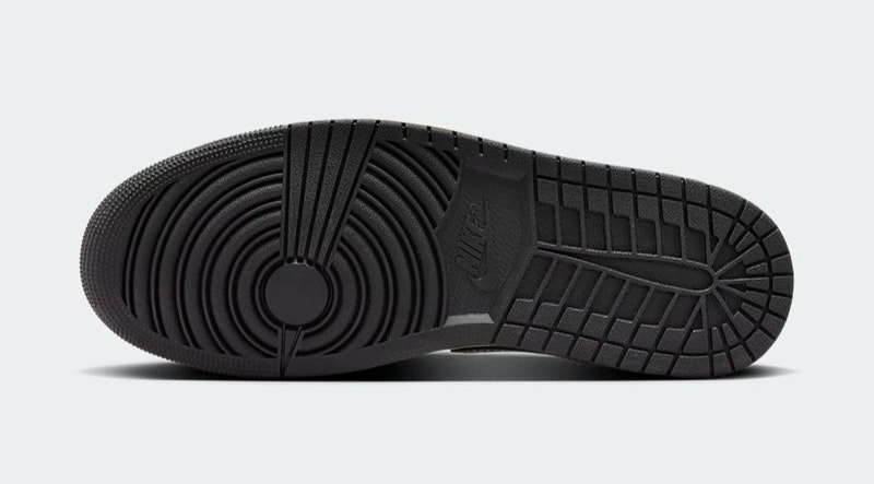 Air Jordan 1 Low SE "Black Muslin"
