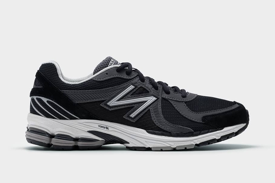 Comme des Garçons x New Balance 860v2 "Black"