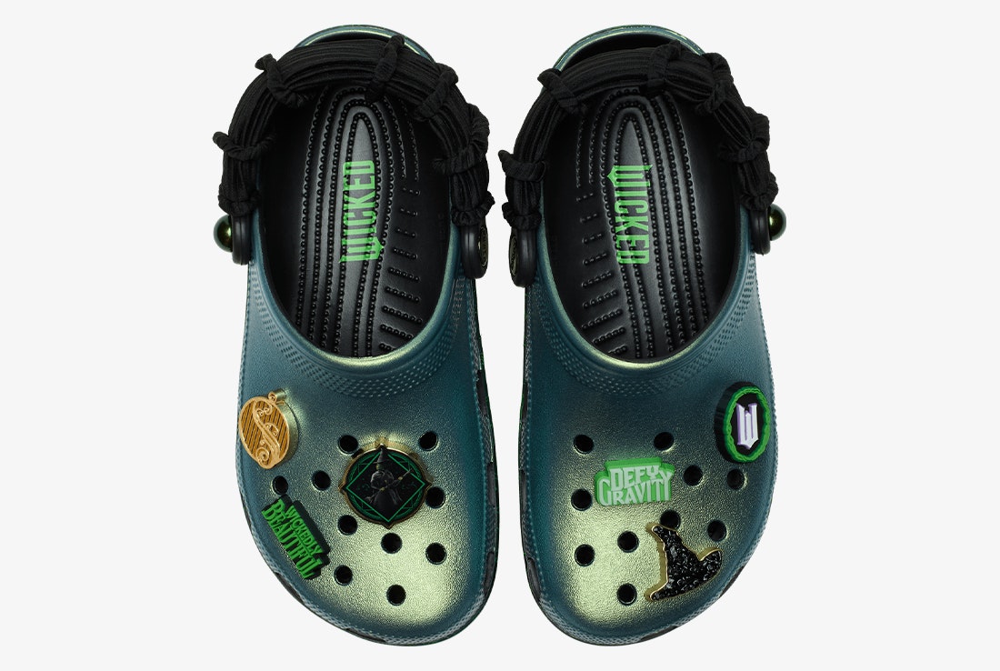 The Wizard of Oz x Crocs Classic Clog "Elphaba"