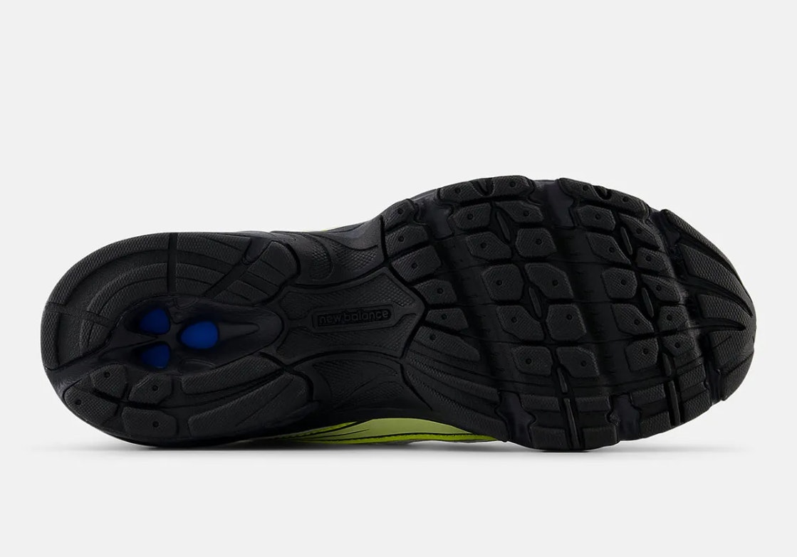 New Balance 740 "Neon Black"