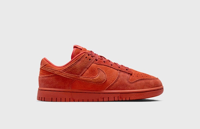 Nike Dunk Low SE "Picante Red"