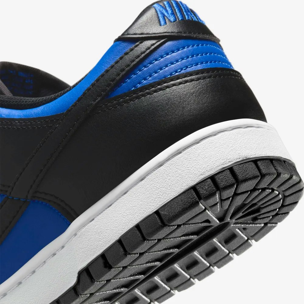 Nike Dunk Low "Hyper Royal"