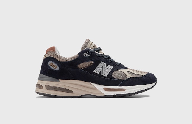 New Balance 991v2 "Made in UK" (After Midnight)