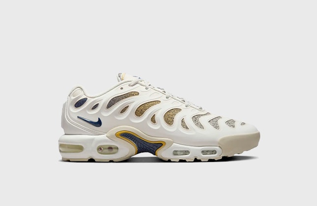 PSG x Nike Air Max Plus Drift "Sail" PSG x Nike Air Max Plus Drift "Sail"