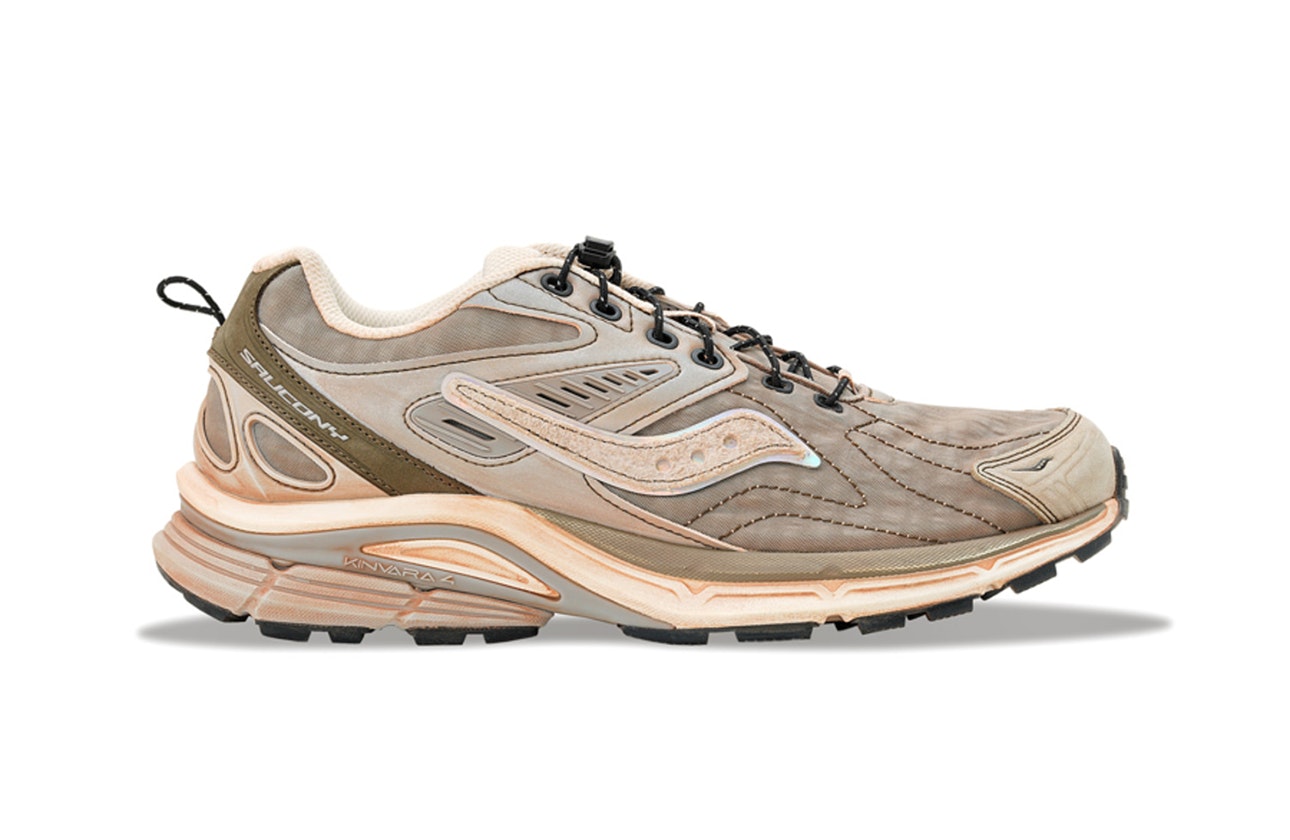 COSTS x Saucony Kinvara 4 RE "Taupe Grey"